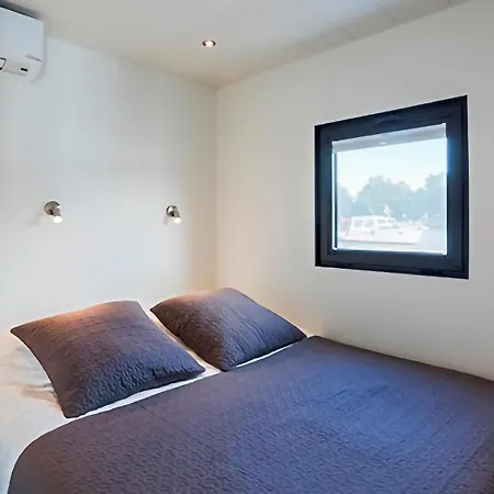 Watervilla 보트호텔 5*